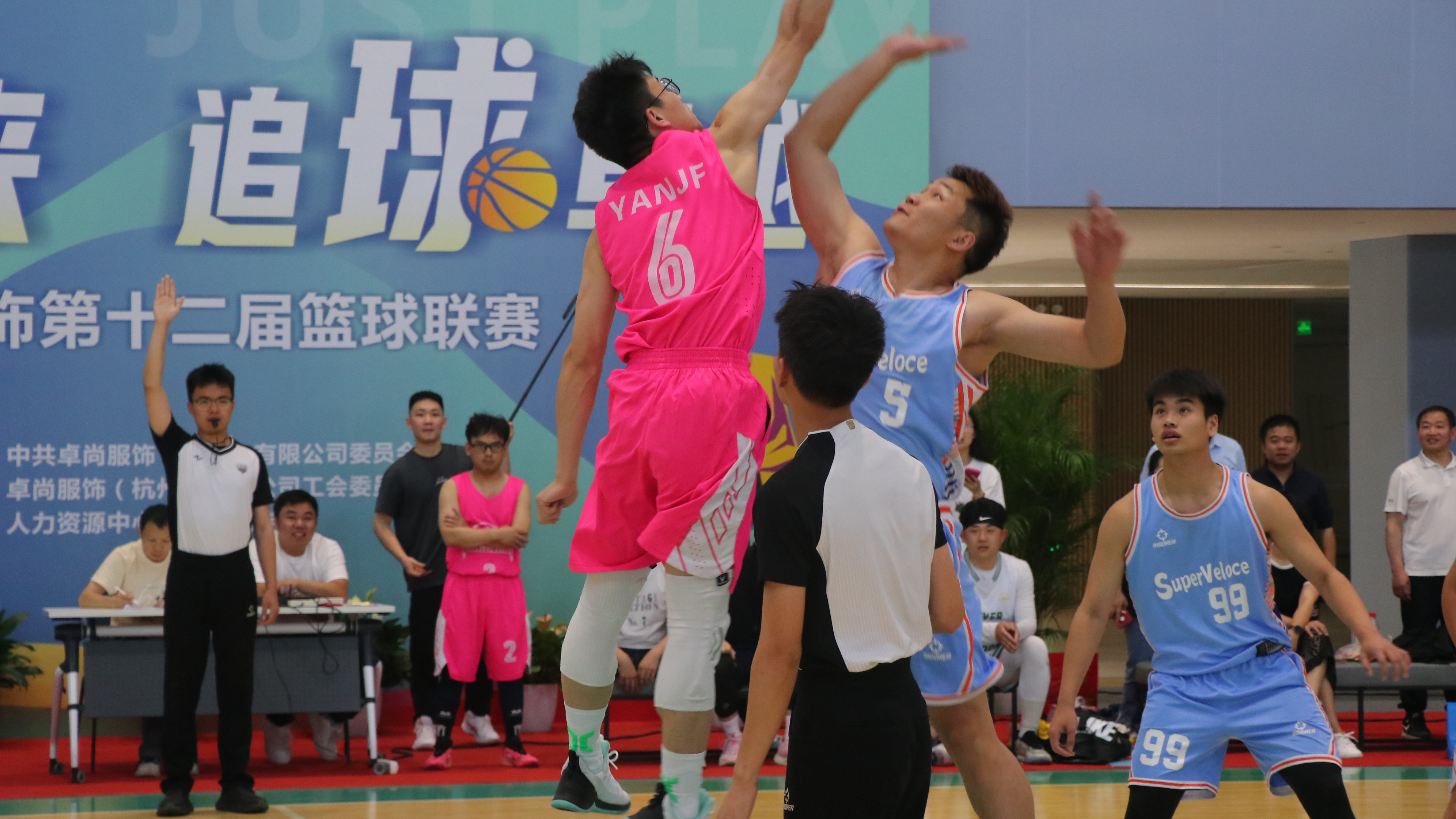 卓尚服飾丨十二載風(fēng)華正盛，尚聚青春之夢(mèng)